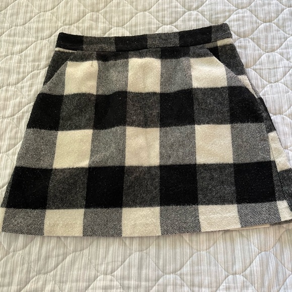 Topshop Dresses & Skirts - Topshop Black and White Checkered Mini Skirt